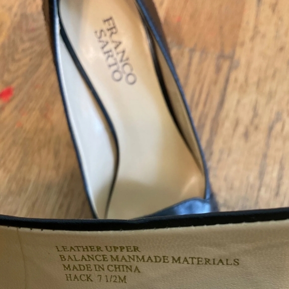 Franco Sarto Brown/black patent Leather Pump. - Picture 8 of 12